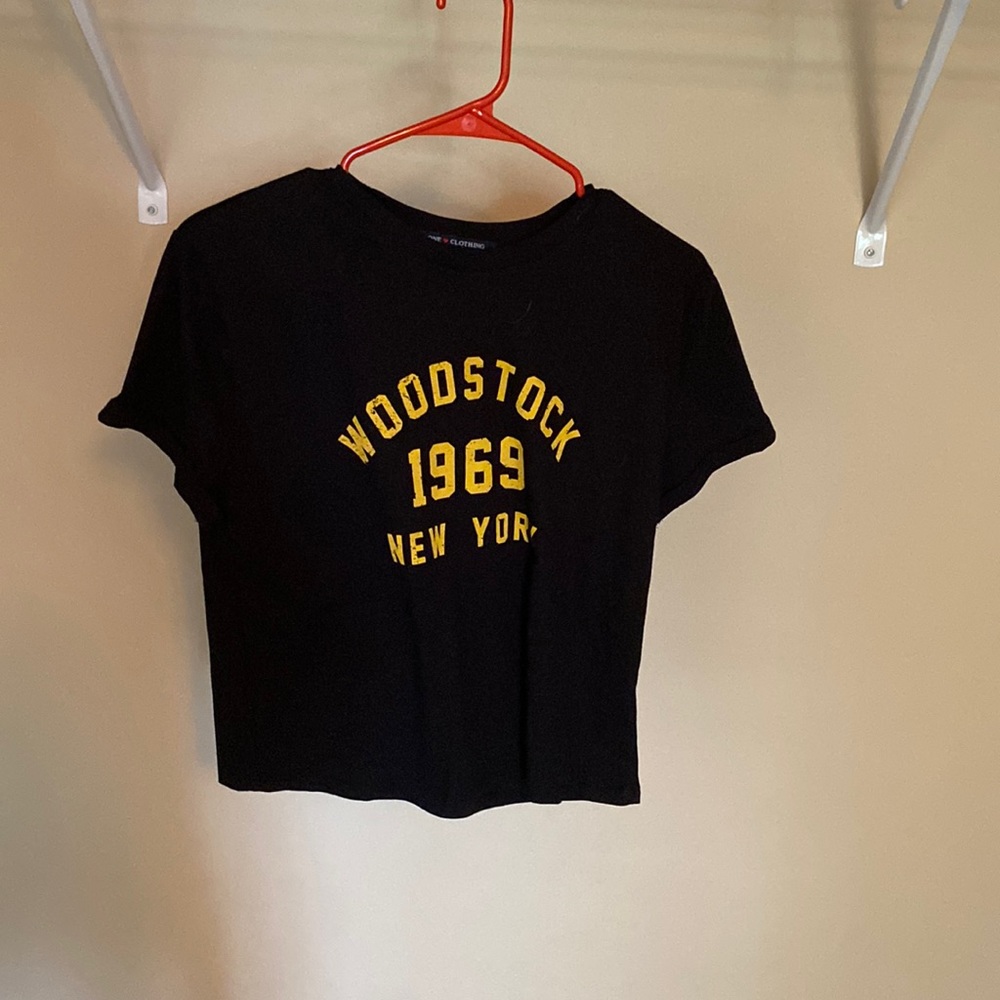 Woodstock tee